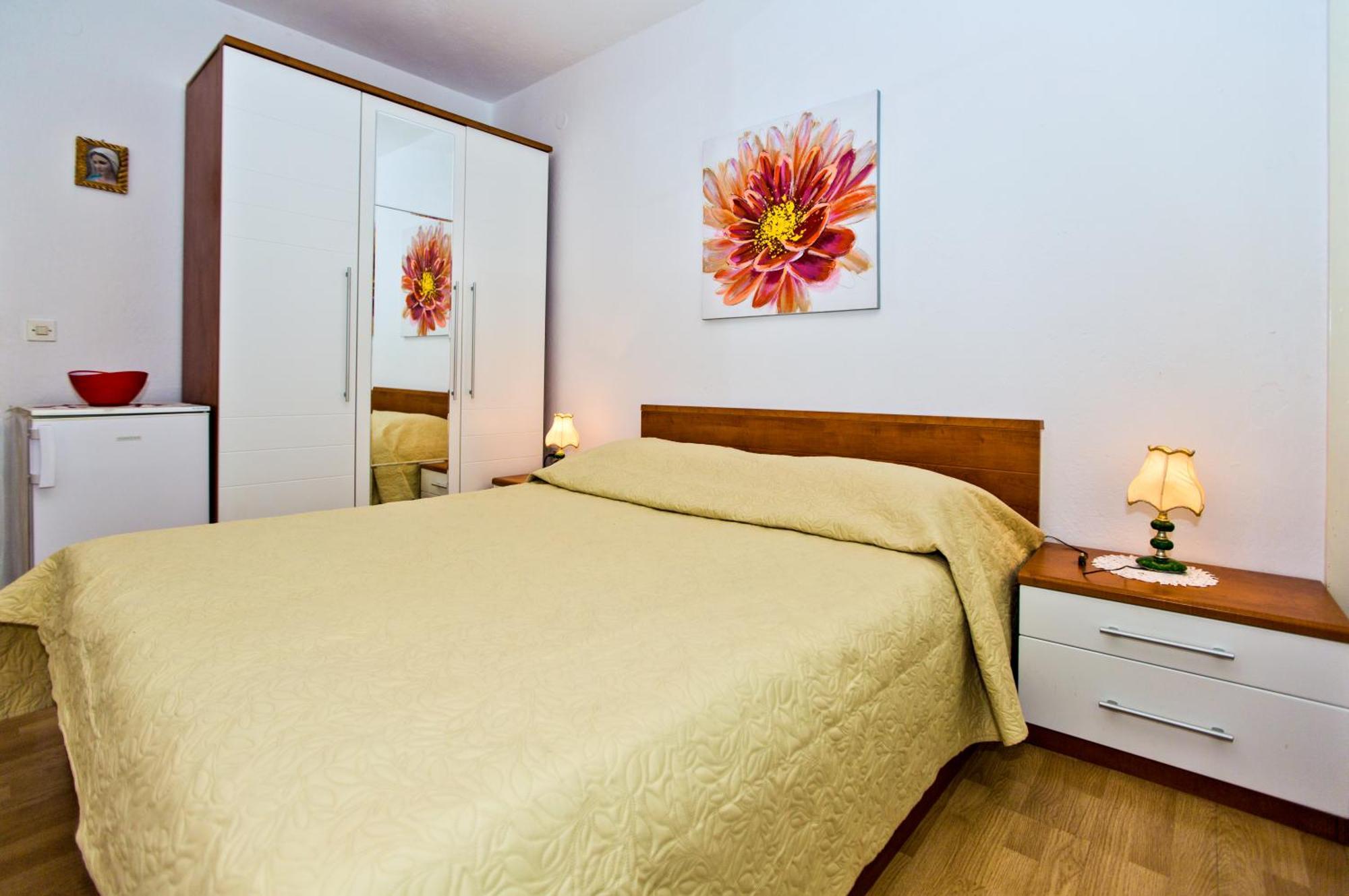 Rooms Barbaric Hvar Town Buitenkant foto