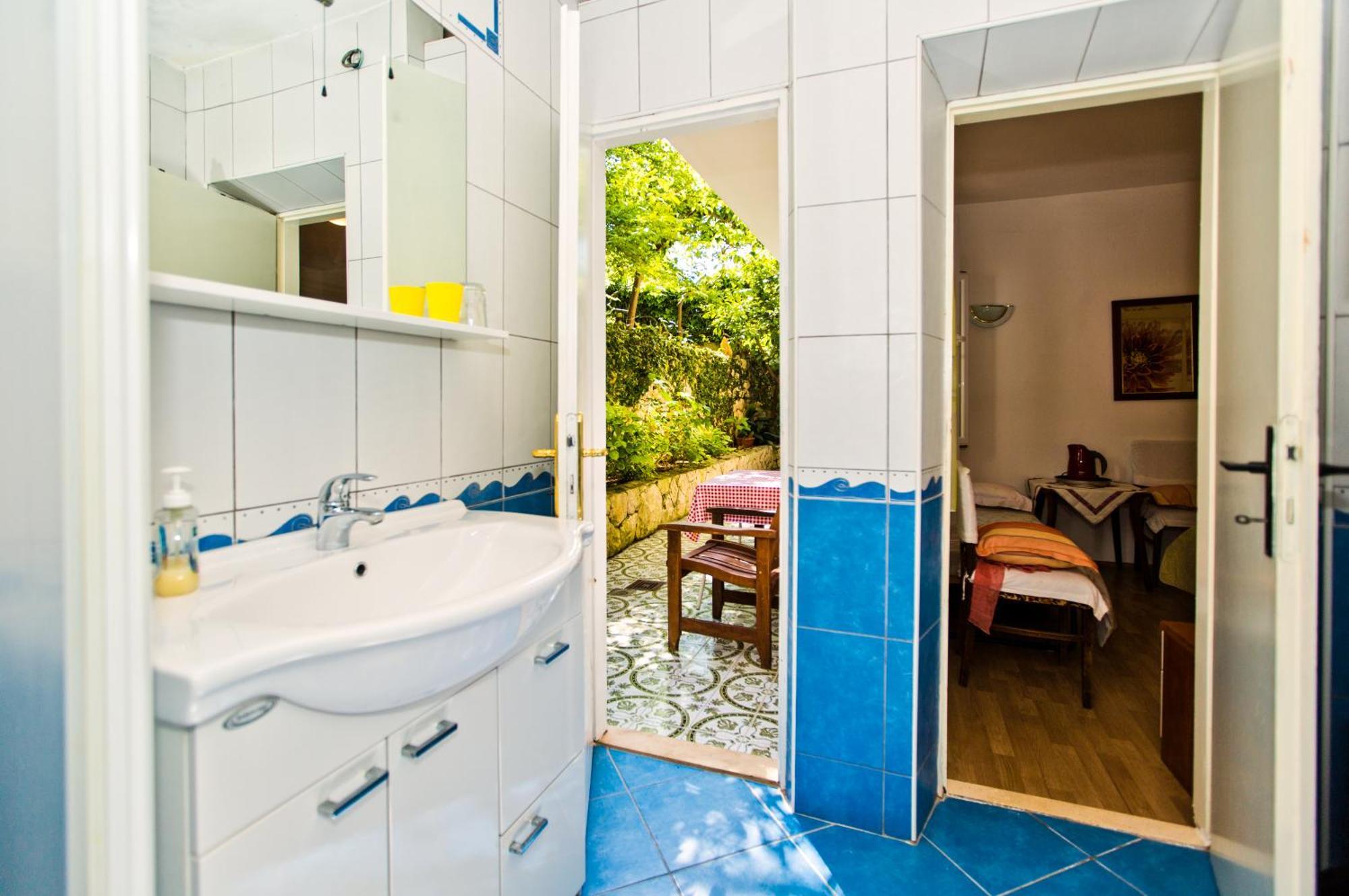Rooms Barbaric Hvar Town Buitenkant foto